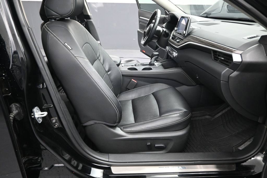 Used 2019 Nissan Altima 2.5 Platinum FWD image 17