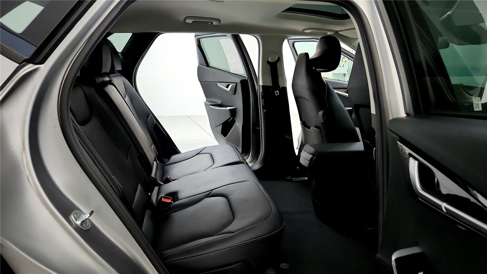 Used 2022 Kia EV6 GT-Line w/ First Edition Package image 30