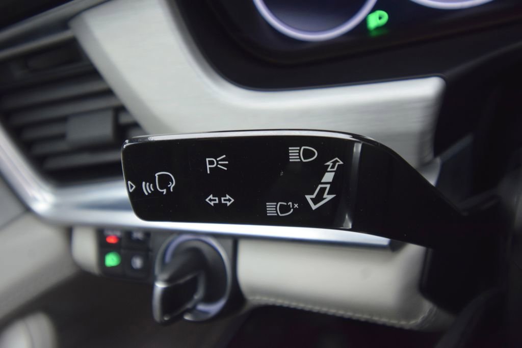 Used 2017 Porsche Panamera Turbo image 41