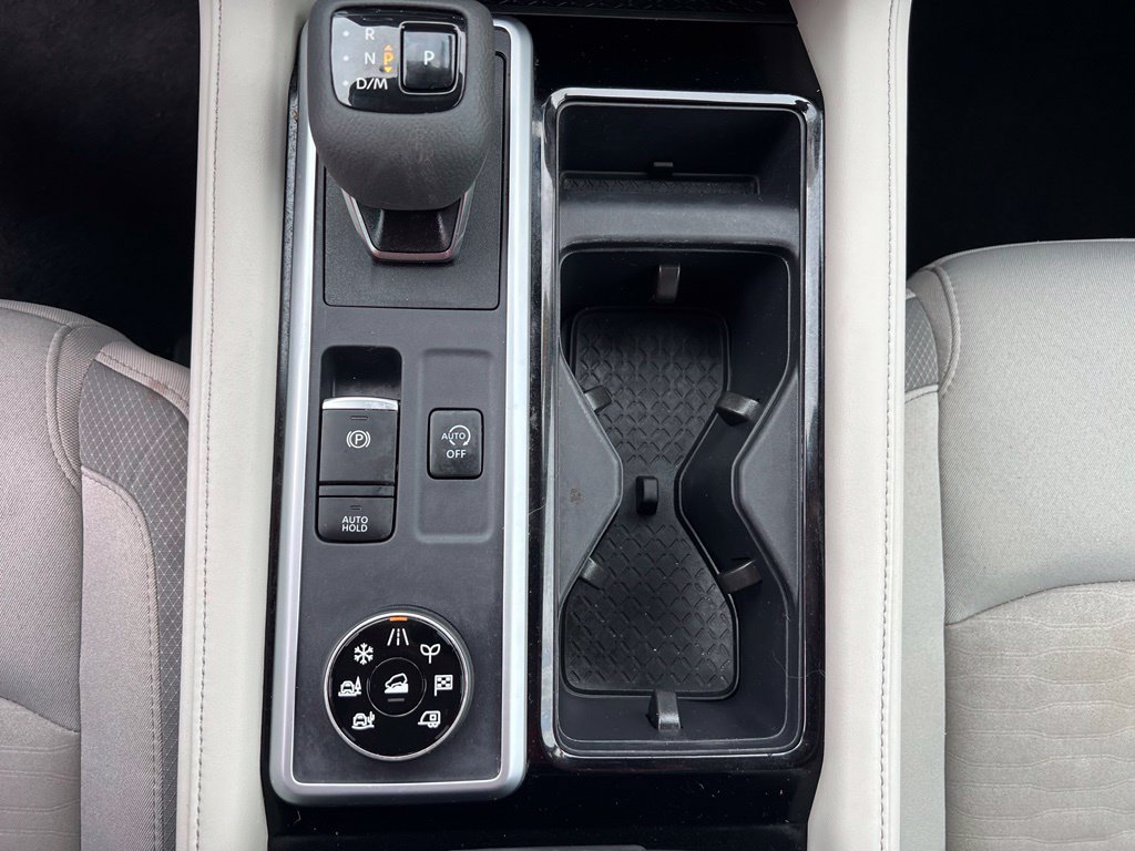 Used 2024 Nissan Pathfinder SV AWD/4WD image 33