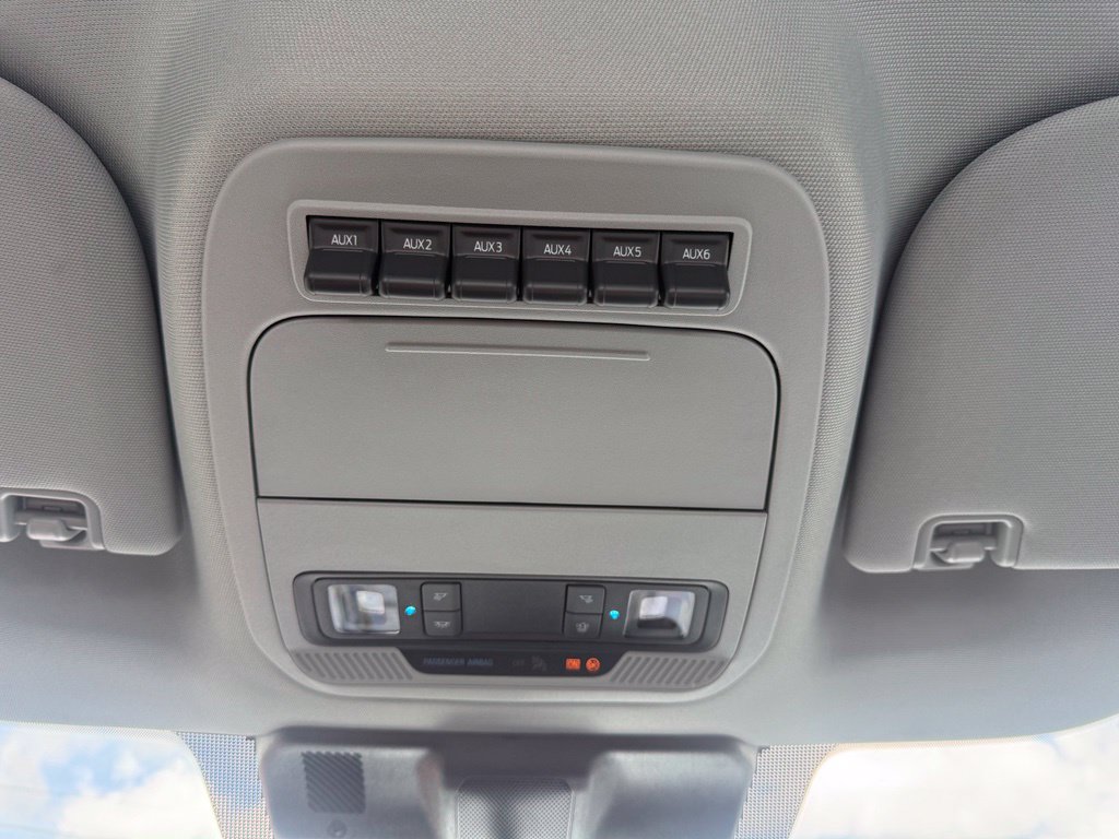 New 2026 Ford F550 4x4 Regular Cab Super Duty image 33