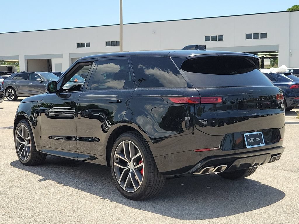 Used 2023 Land Rover Range Rover Sport First Edition AWD/4WD image 6
