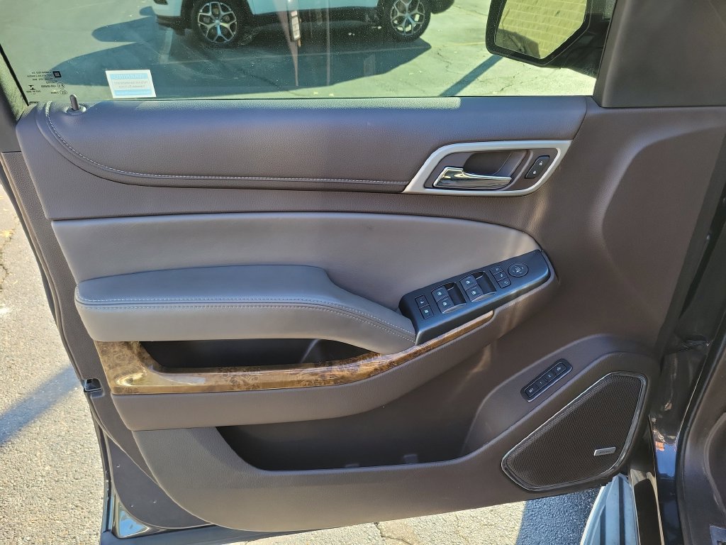 Used 2015 GMC Yukon Denali w/ Open Road Package AWD/4WD image 24
