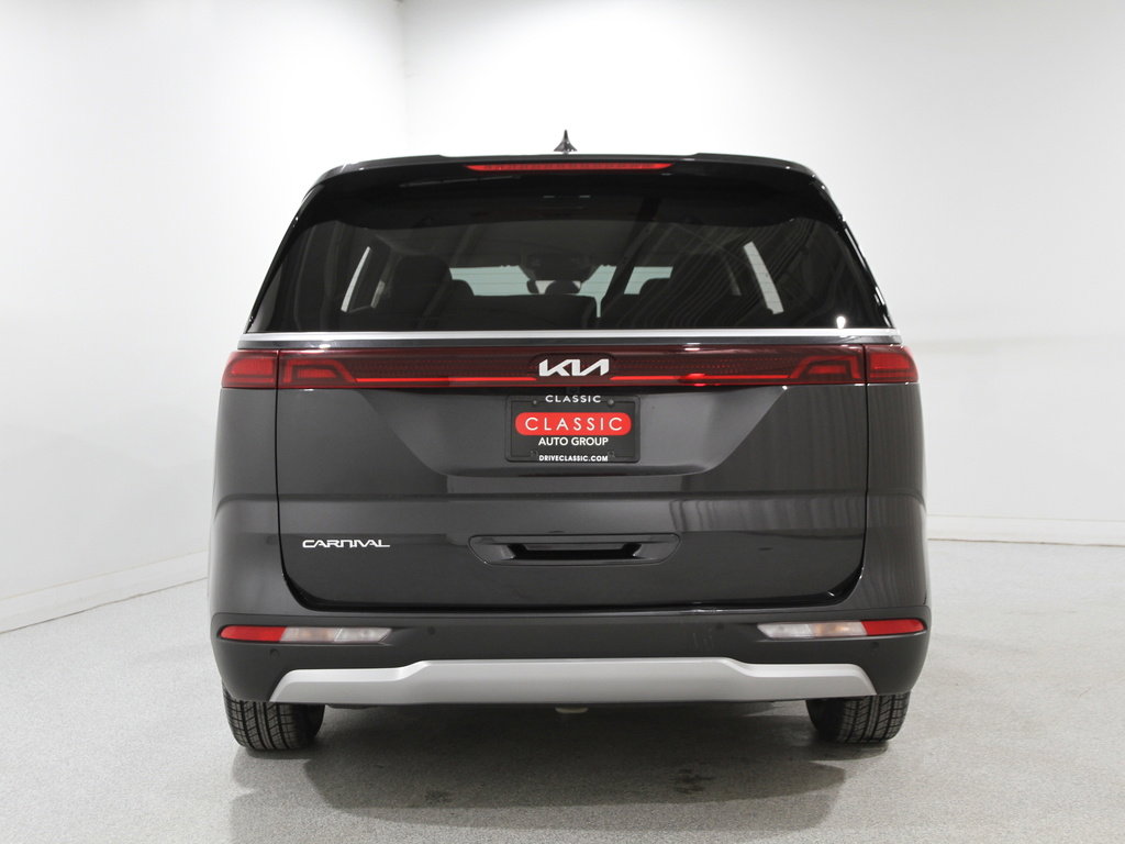 Used 2024 Kia Carnival LX image 20