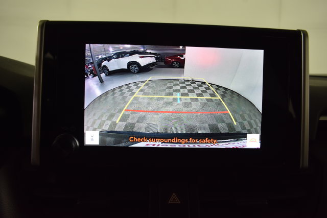 Used 2025 Toyota RAV4 XLE FWD image 22