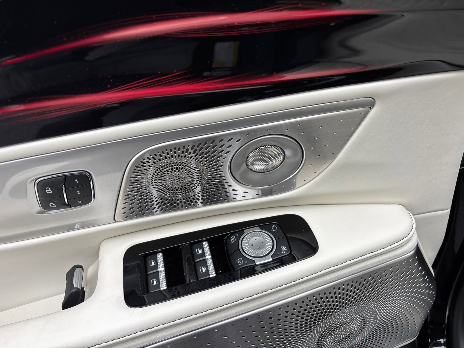 New 2026 Lincoln Nautilus Black Label image 12