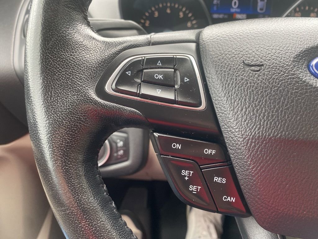 Used 2019 Ford Escape SEL image 26