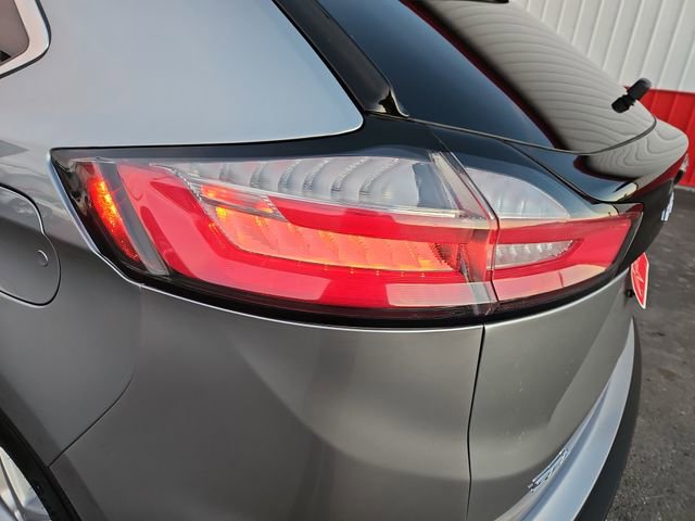 Used 2023 Ford Edge SEL image 18
