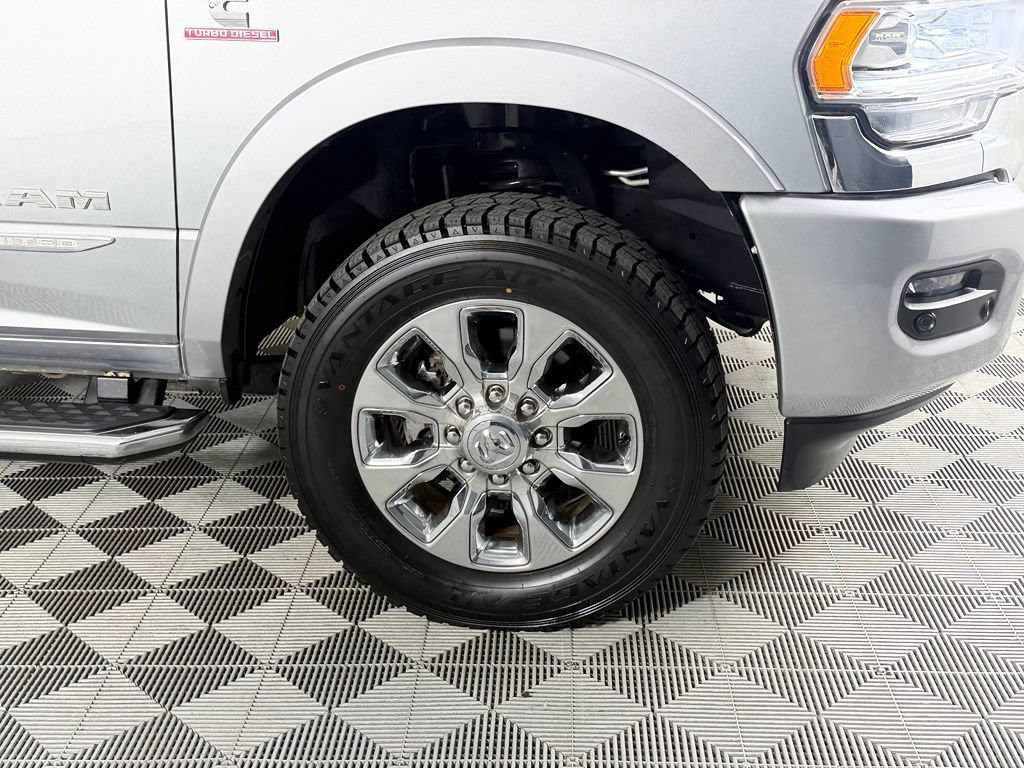 Used 2022 RAM 2500 Limited w/ Body Color Bumper Group AWD/4WD image 14