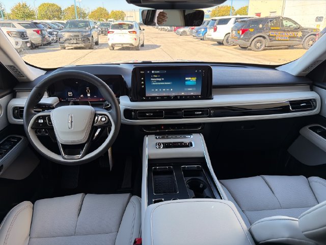 New 2027 Lincoln Aviator Reserve AWD/4WD image 18