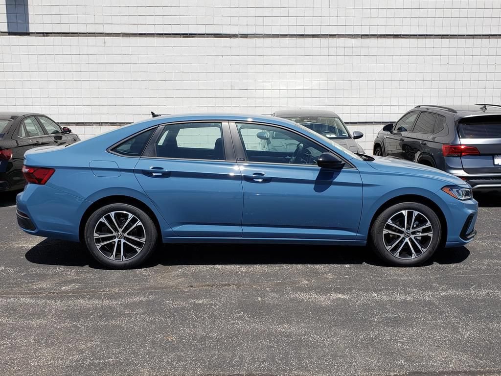 New 2026 Volkswagen Jetta Sport FWD image 2