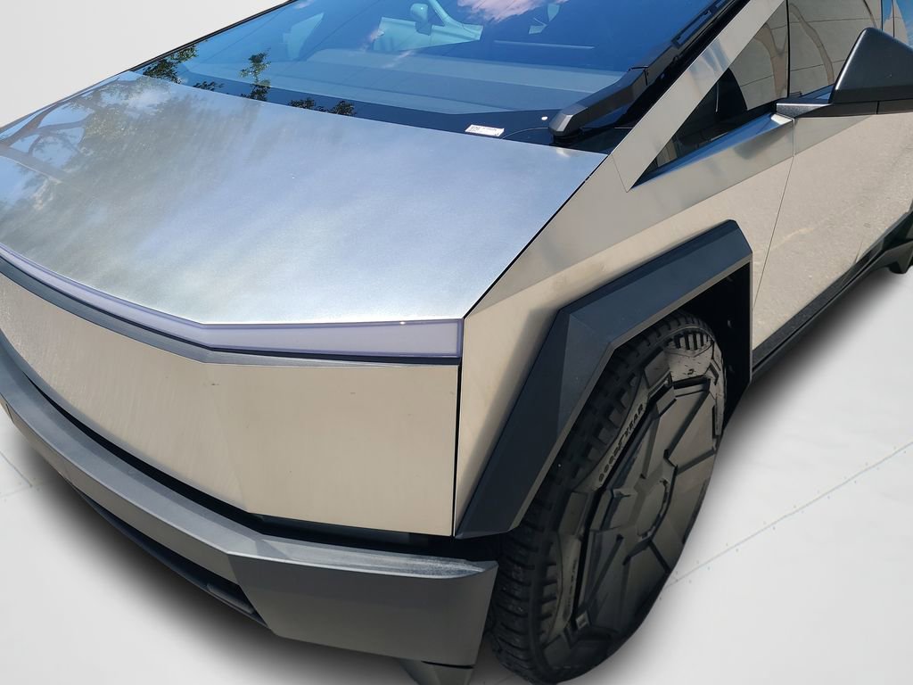 Used 2024 Tesla Cybertruck AWD Crew Cab image 30