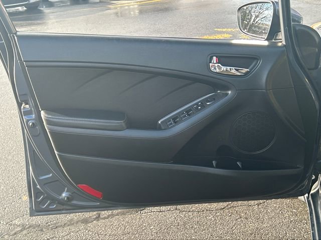 Used 2016 Kia Forte LX image 11