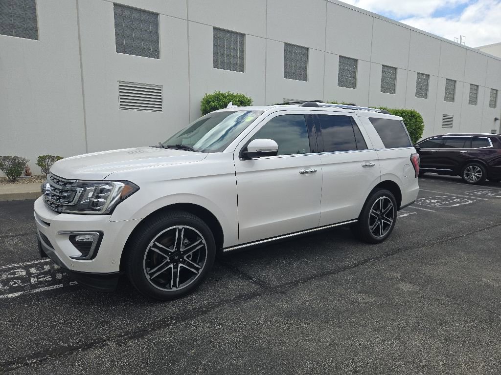 Used 2019 Ford Expedition Limited w/ Special Edition Package RWD image 2