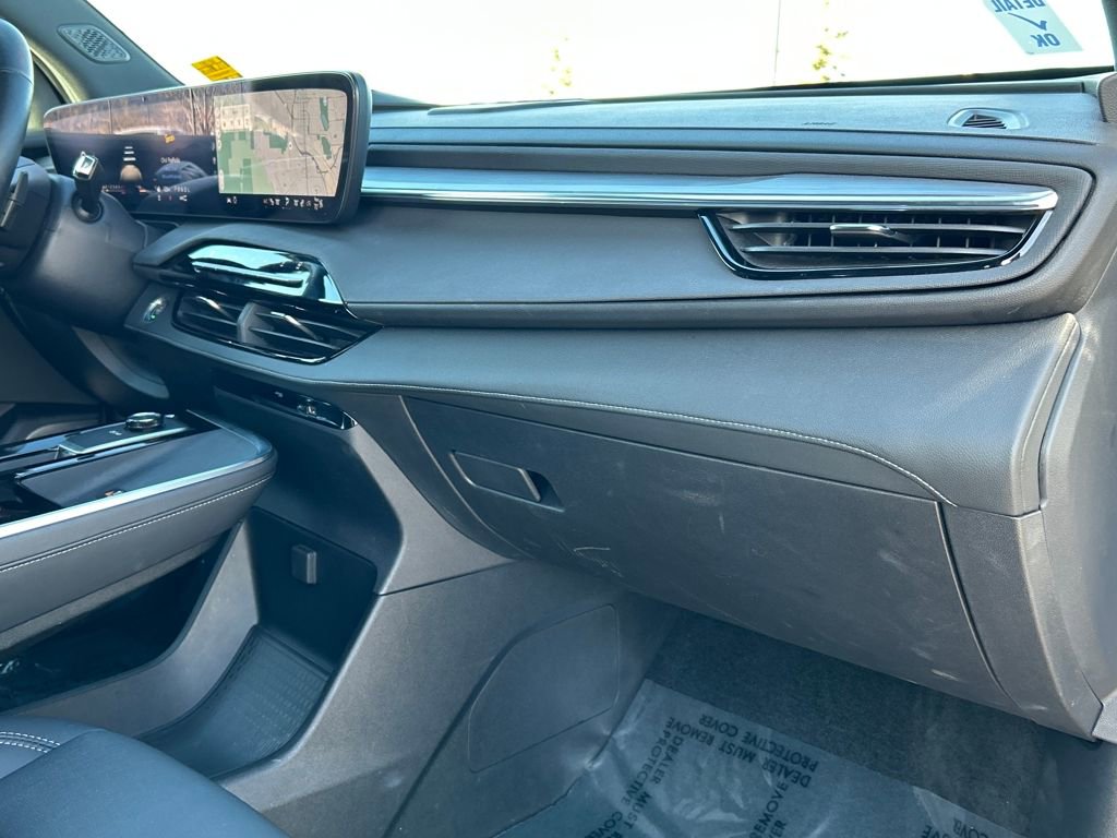 Used 2025 Buick Enclave Preferred image 9