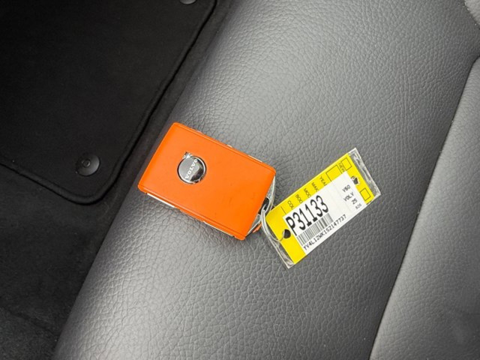 Used 2025 Volvo V60 B5 Cross Country Plus AWD/4WD image 22