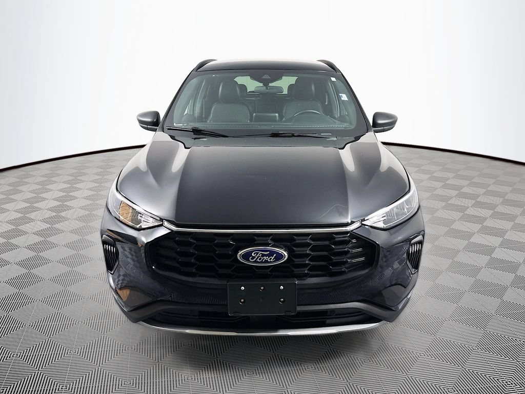 Used 2025 Ford Escape ST-Line FWD image 2