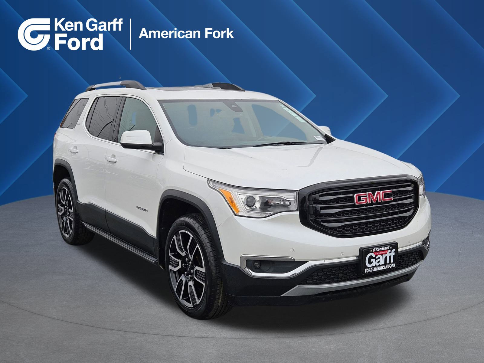 Used 2019 GMC Acadia SLT image 1