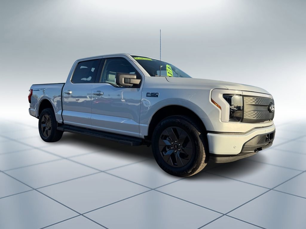 New 2025 Ford F150 Lightning Flash AWD/4WD image 2