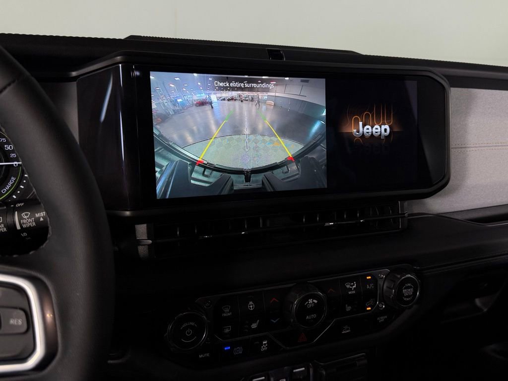 Certified 2025 Jeep Wrangler Unlimited Sahara image 16