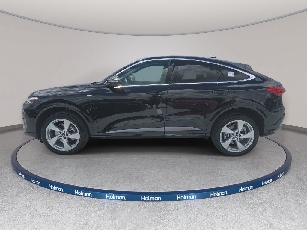 Used 2025 Audi Q5 Premium Plus w/ Premium Plus AWD/4WD image 8
