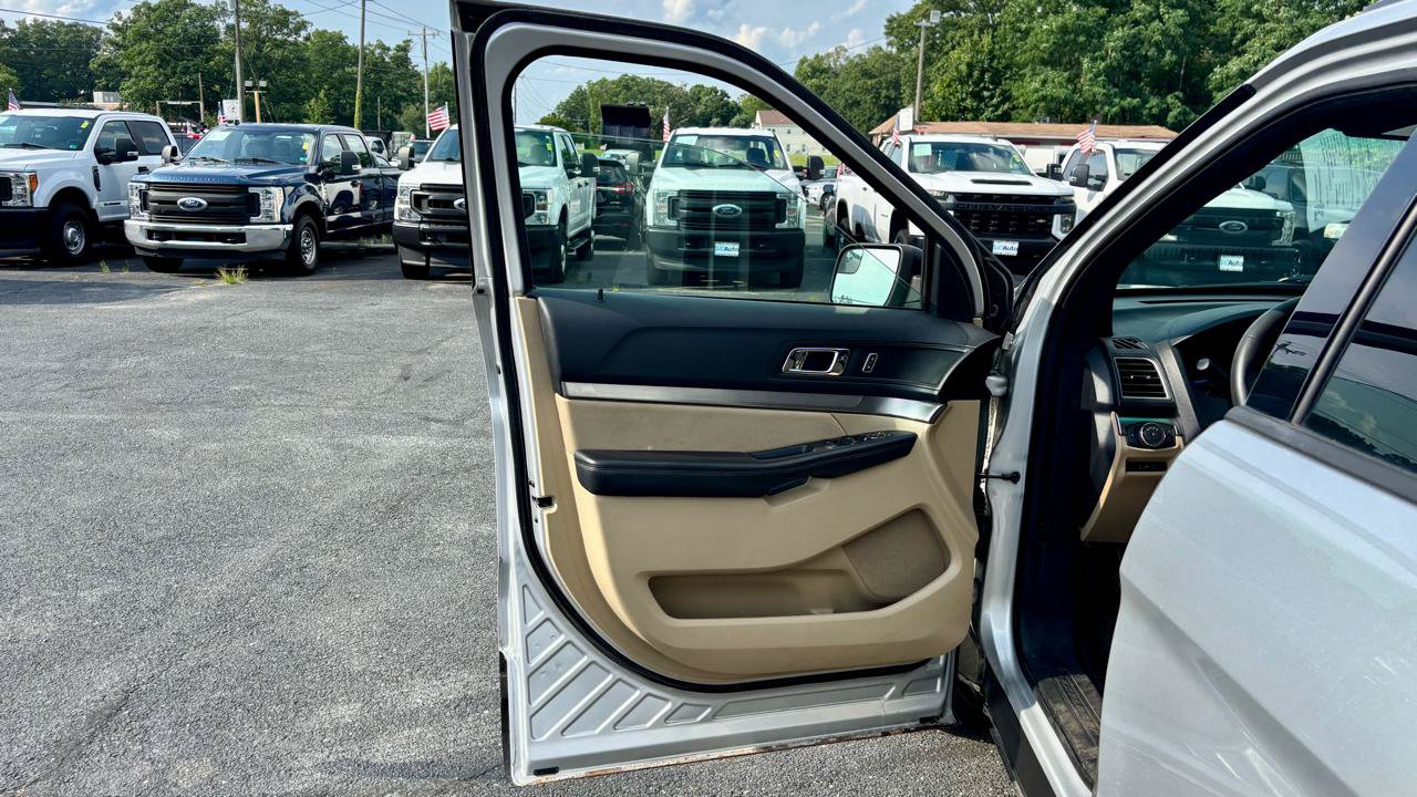 Used 2017 Ford Explorer 4WD image 13