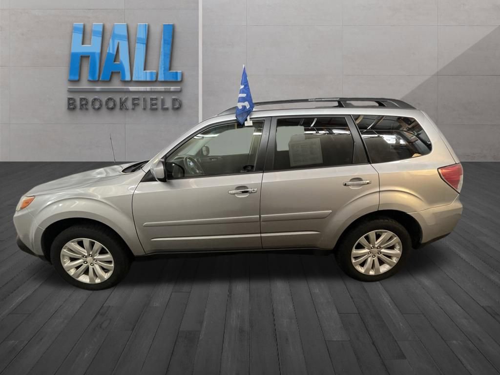 Used 2012 Subaru Forester 2.5X Premium w/ All-Weather Pkg image 2
