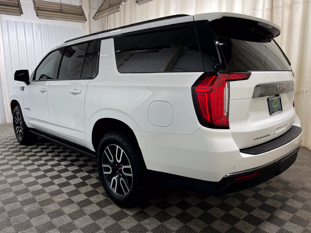 Used 2023 GMC Yukon XL AT4 w/ AT4 Premium Package AWD/4WD image 25