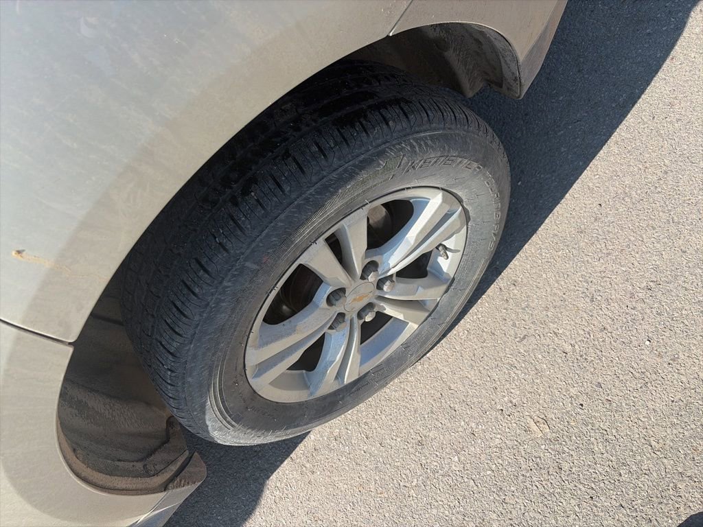 Used 2014 Chevrolet Equinox LS FWD image 5