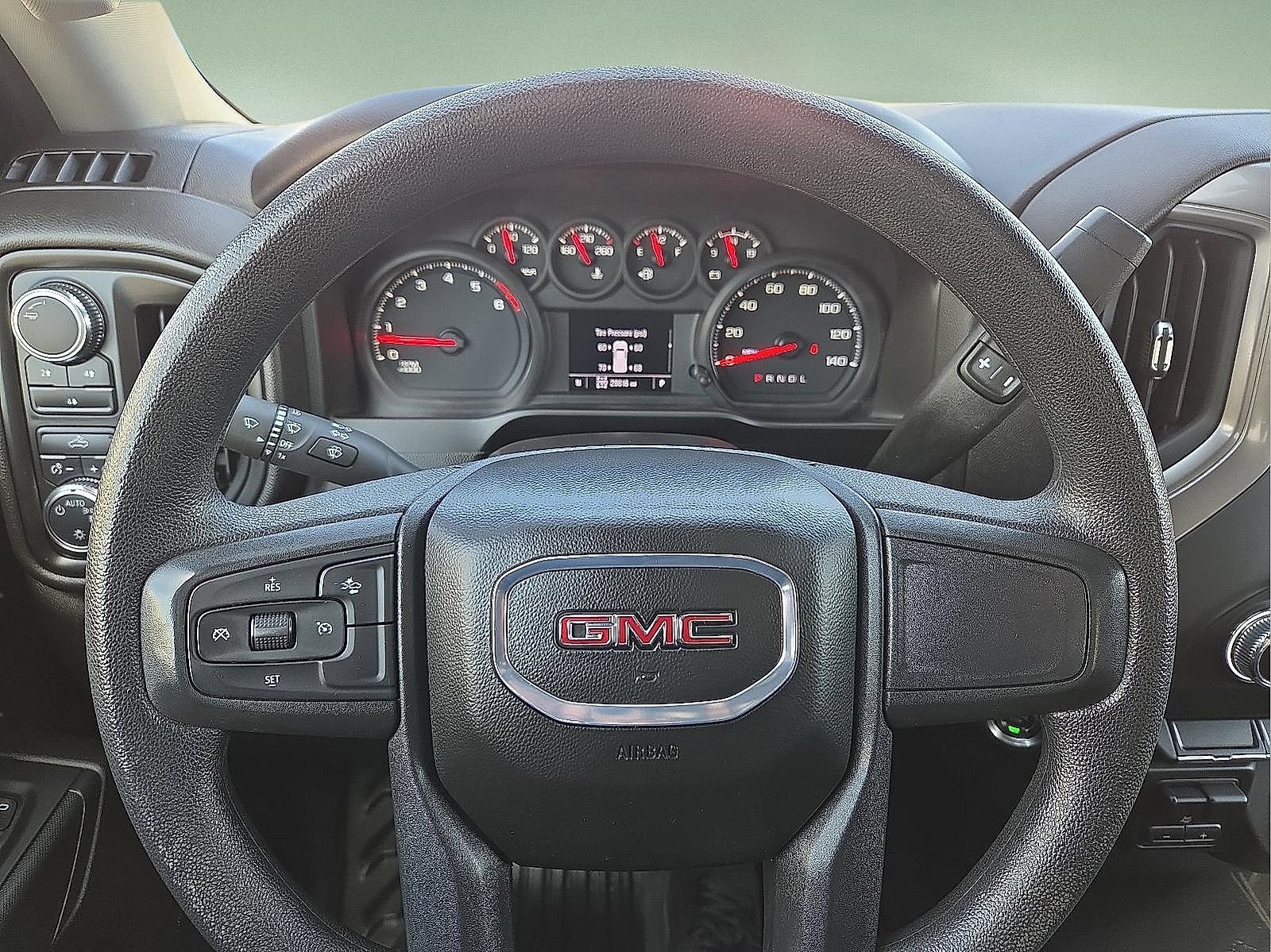 Certified 2025 GMC Sierra 2500 Pro w/ Convenience Package image 24