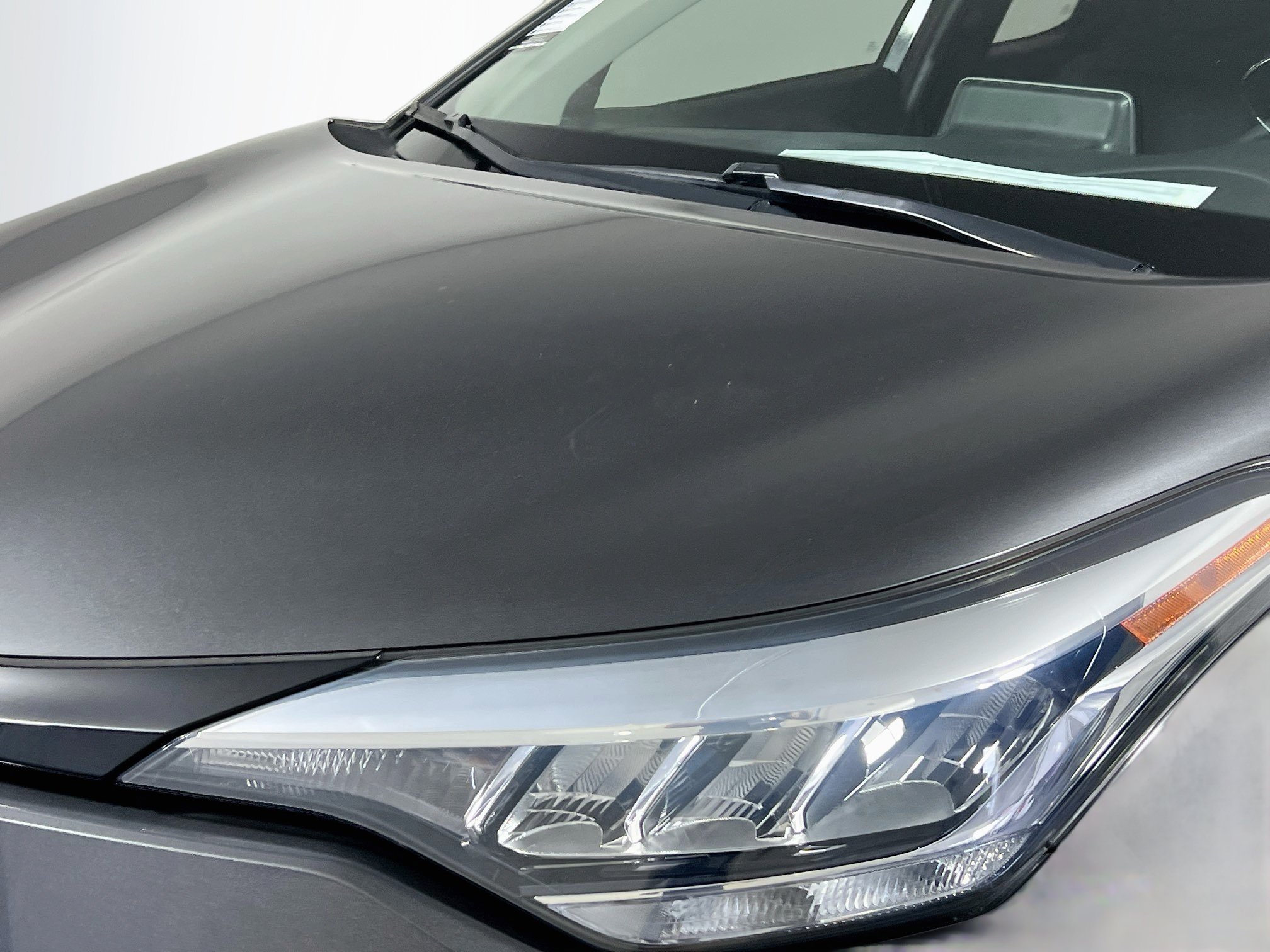 Used 2021 Toyota C-HR LE FWD image 11