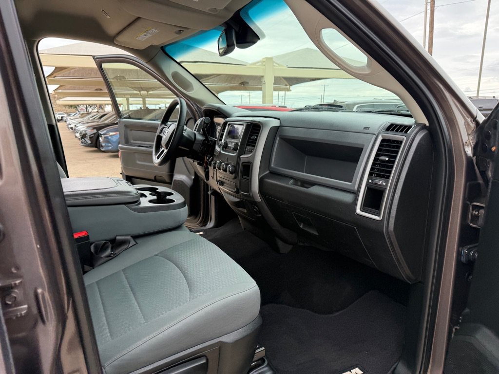 Used 2018 RAM 2500 Tradesman w/ Chrome Appearance Group AWD/4WD image 21