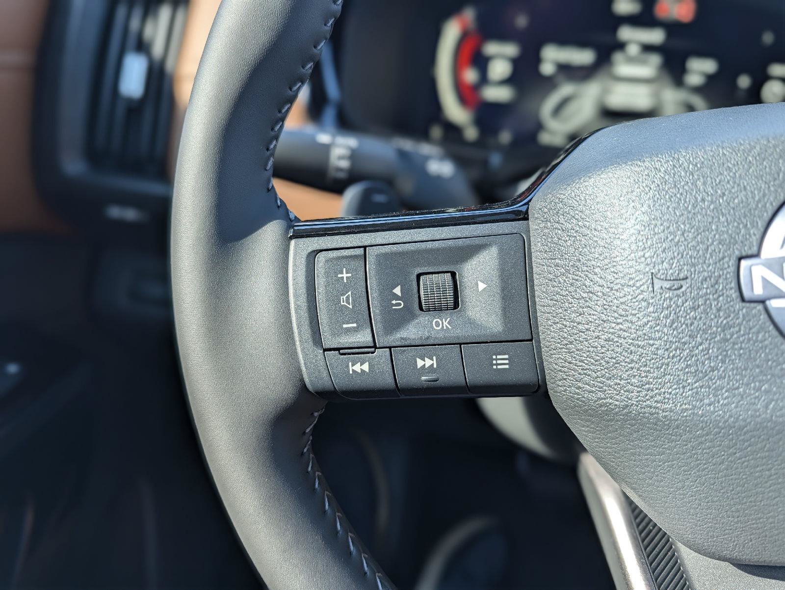 New 2026 Nissan Pathfinder Platinum AWD/4WD image 34