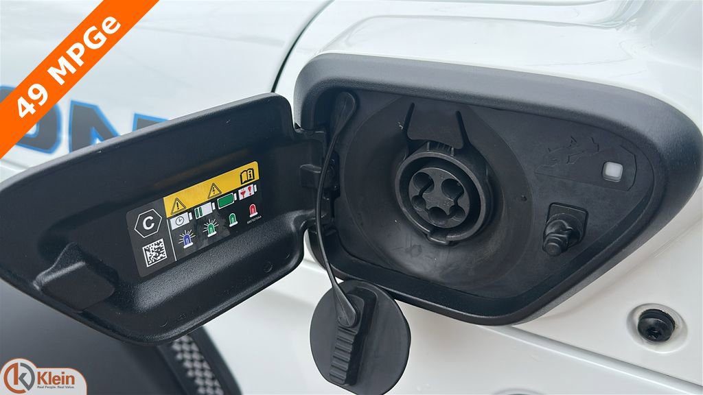 Used 2025 Jeep Wrangler Unlimited Rubicon 4xe w/ Convenience Group image 12