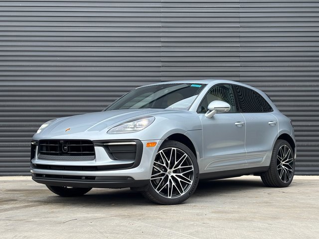 Certified 2025 Porsche Macan image 1