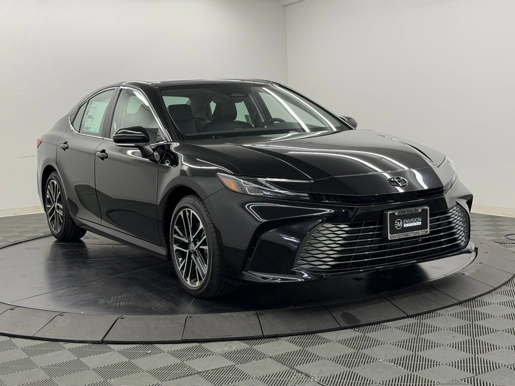 Used 2026 Toyota Camry XLE FWD image 6