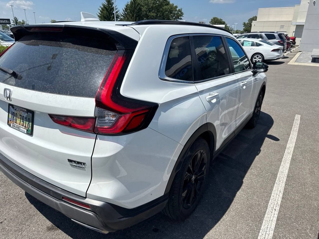 Used 2024 Honda CR-V Sport Touring image 4