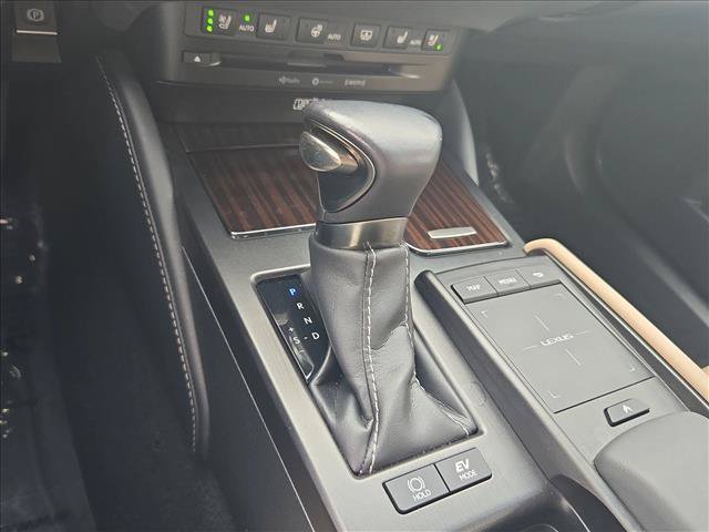 Used 2019 Lexus ES 300h w/ Accessory Package 2 FWD image 12
