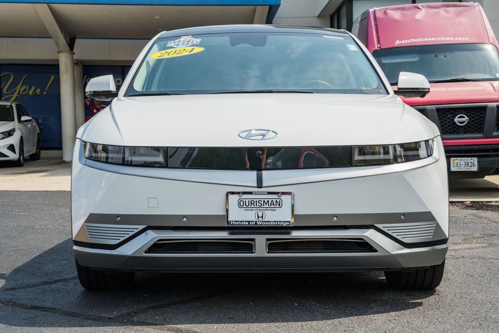 Used 2024 Hyundai Ioniq 5 Limited AWD/4WD image 2