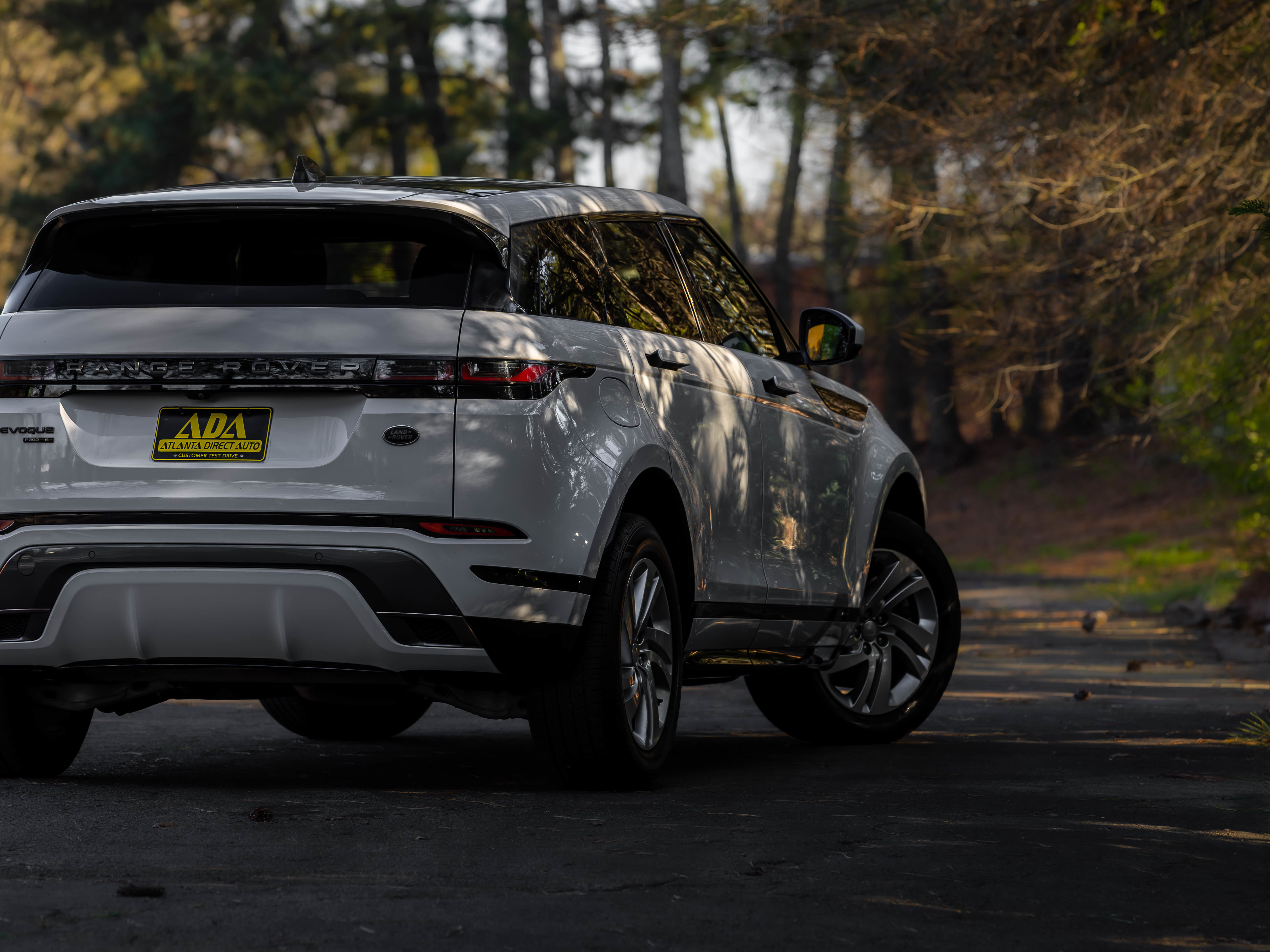 Used 2020 Land Rover Range Rover Evoque R-Dynamic S AWD/4WD image 30