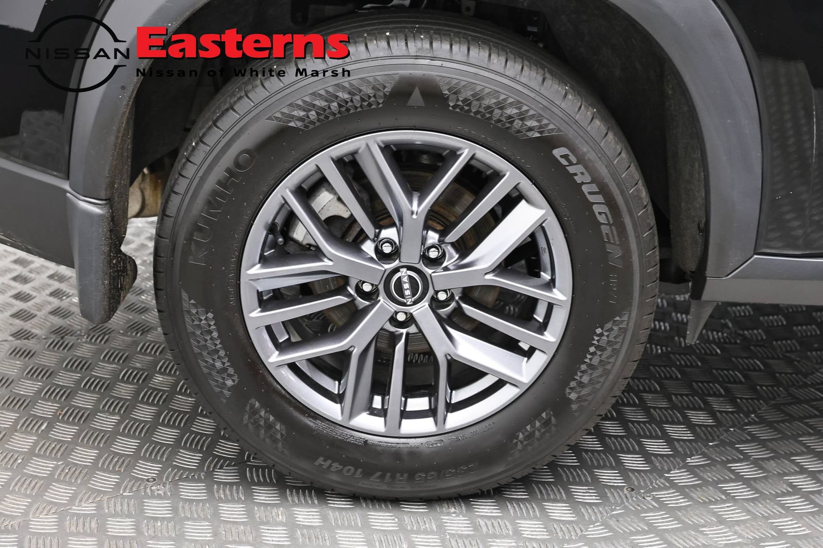 Used 2023 Nissan Rogue S AWD/4WD image 26