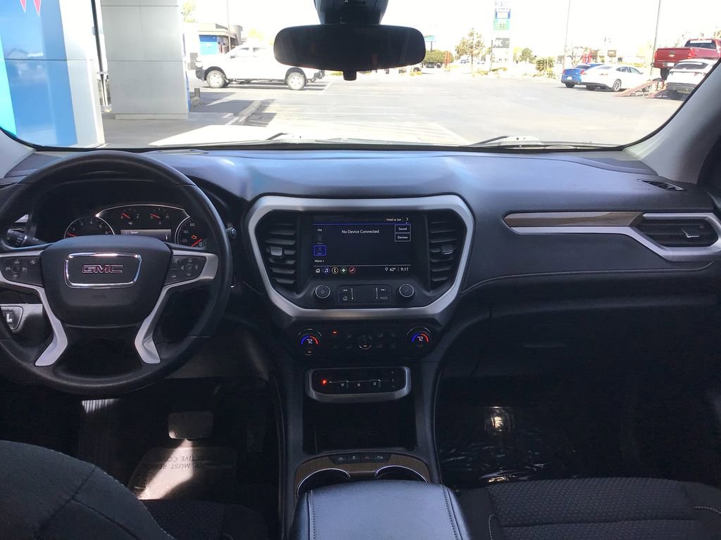 Used 2021 GMC Acadia SLE image 13
