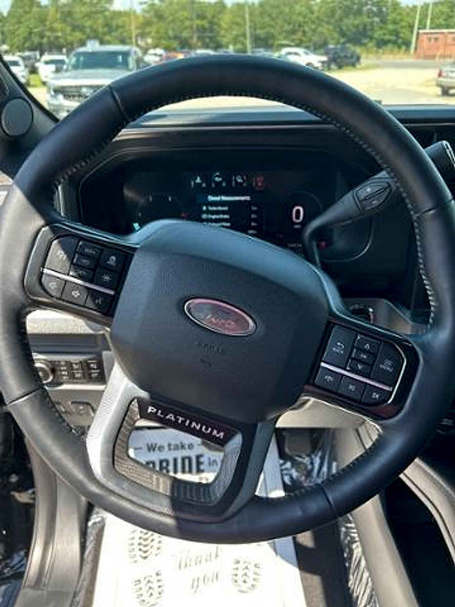 Used 2025 Ford F250 Platinum image 21