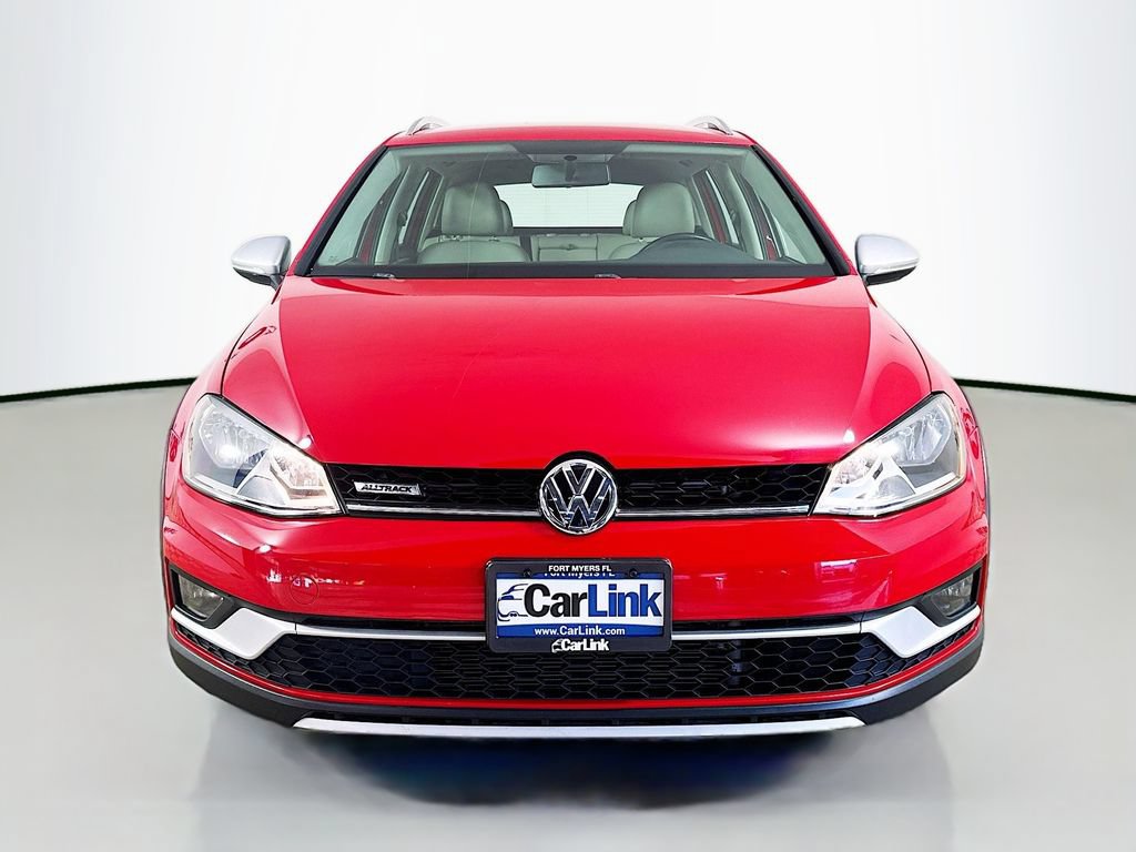 Used 2017 Volkswagen Golf Alltrack S AWD/4WD image 2