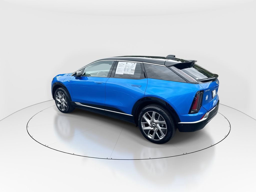 Used 2025 Cadillac Optiq Luxury 1 AWD/4WD image 6