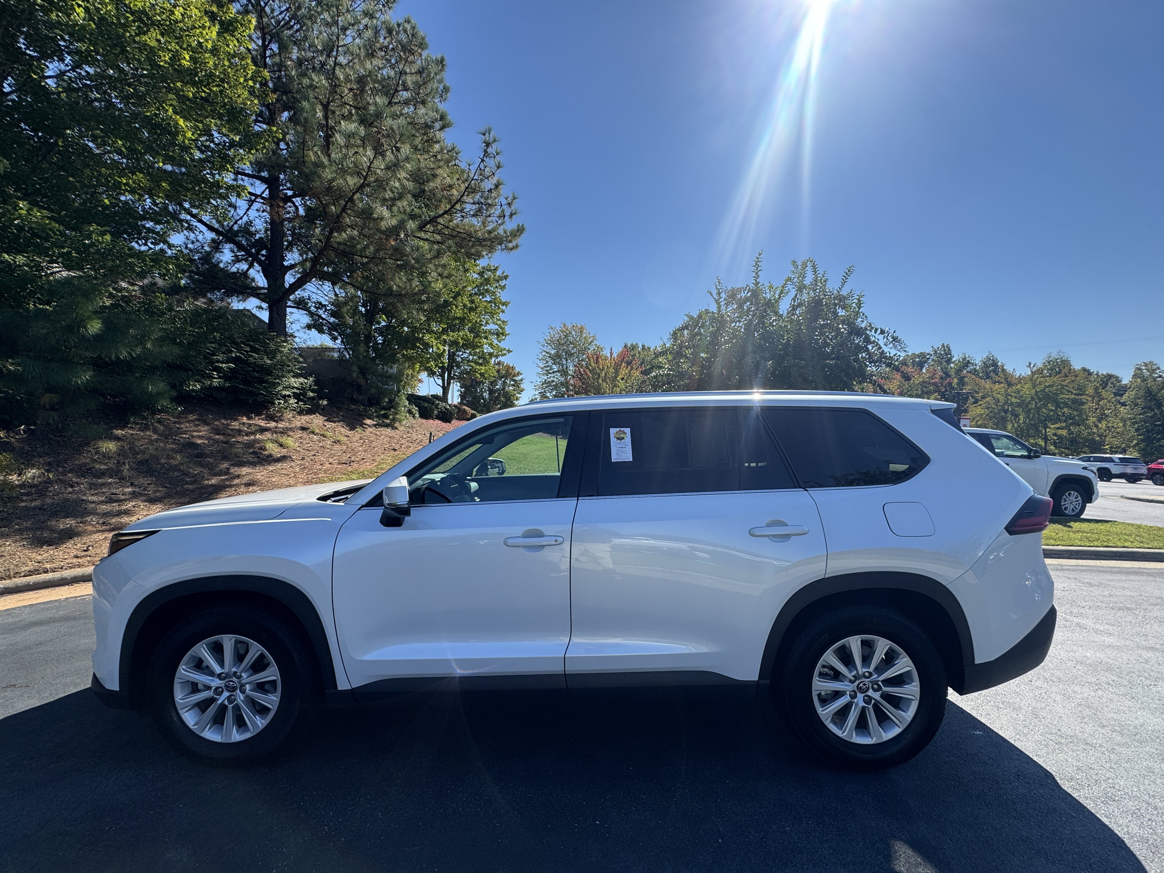 Used 2026 Toyota Grand Highlander AWD image 8