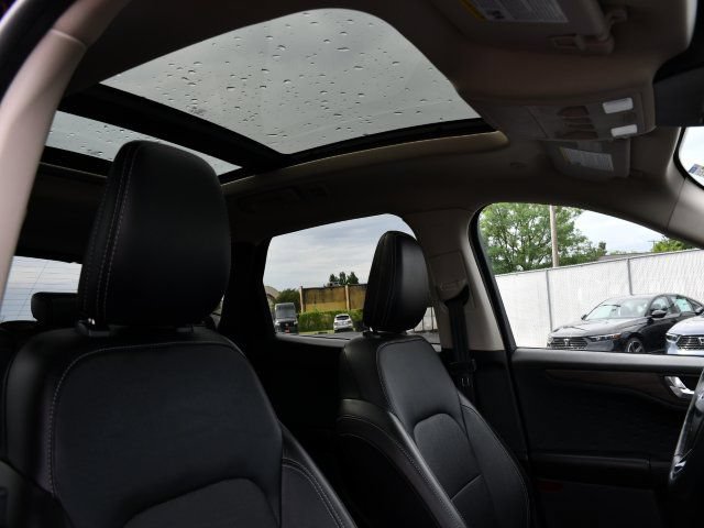 Used 2020 Ford Escape Titanium AWD/4WD image 31