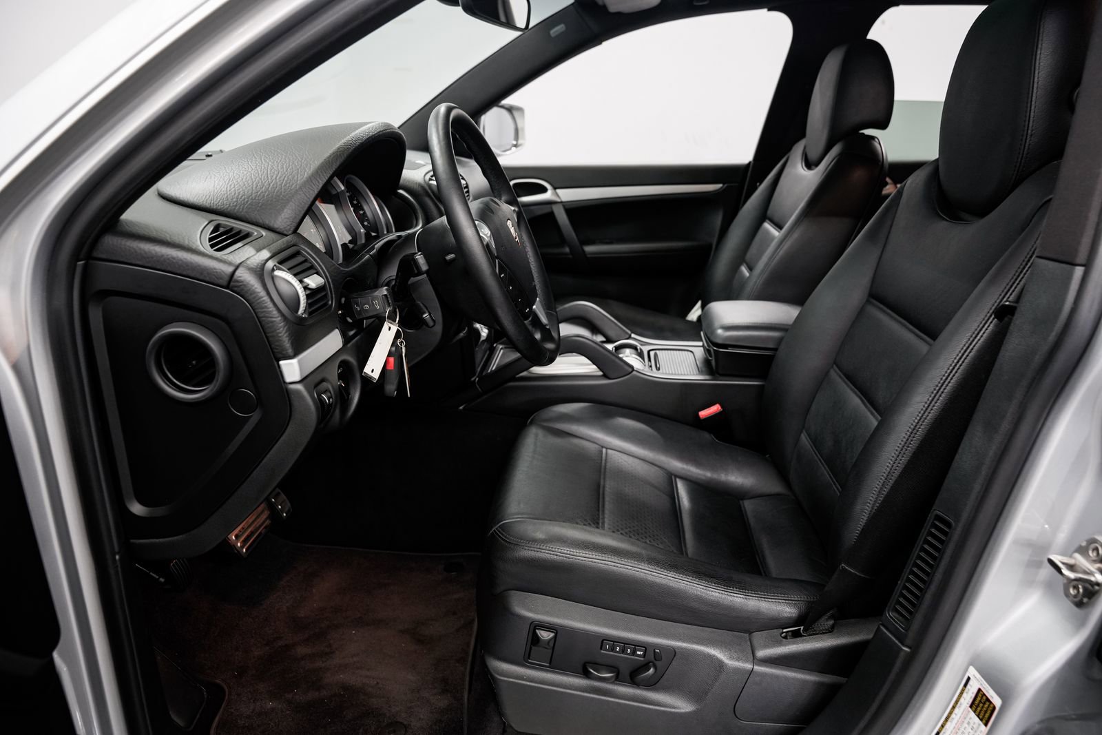 Used 2008 Porsche Cayenne S AWD/4WD image 19