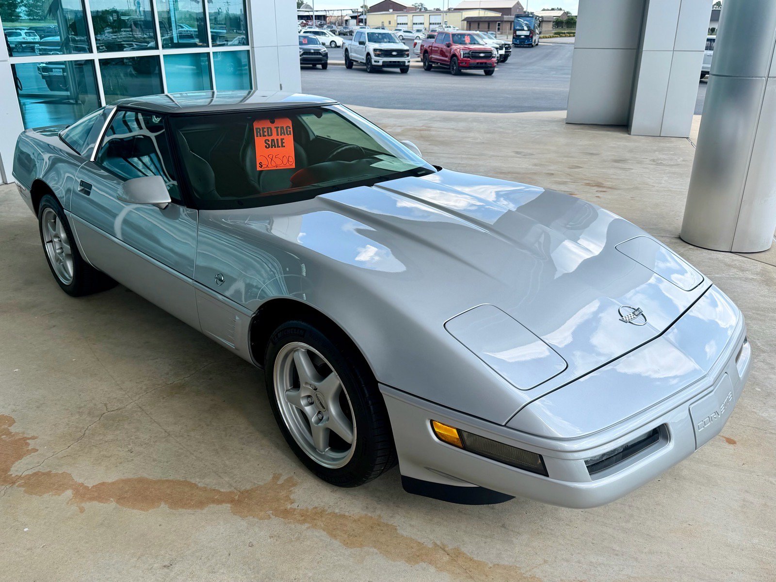 Used 1996 Chevrolet Corvette Coupe RWD image 4