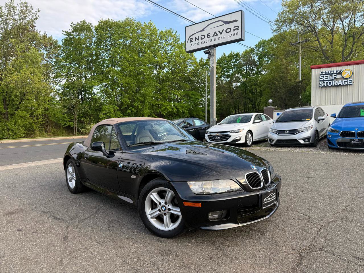 Used 2001 BMW Z3 2.5i RWD image 2